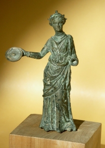 Bronzetto votivo di offerente, dalla polla termale del santuario di Bagno di Romagna (metà II secolo d.C.)