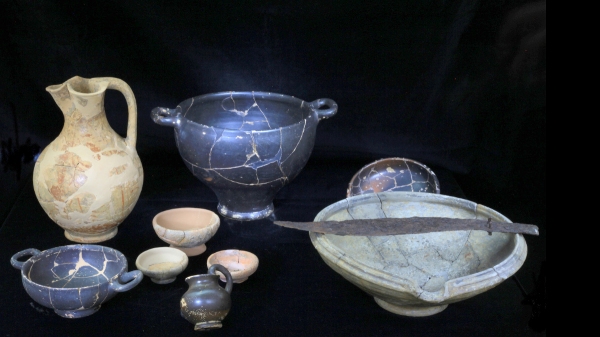 Materiali archeologici rinvenuti negli scavi a Monte Bibele
