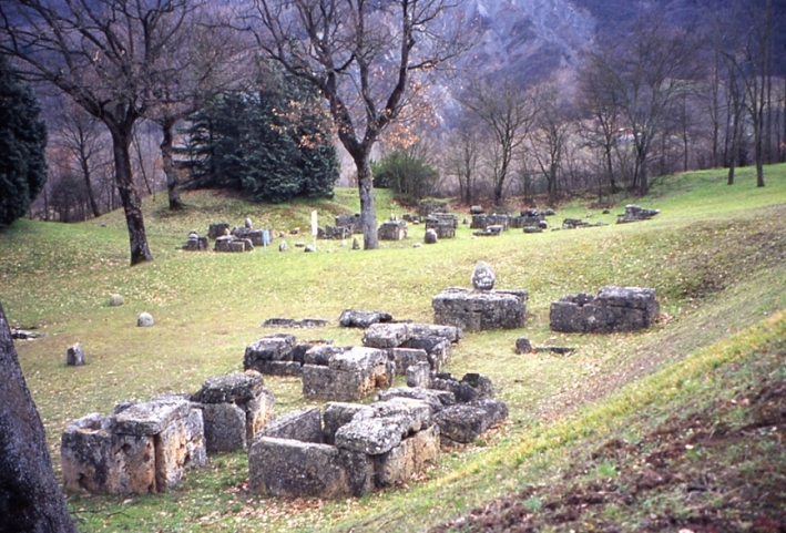 La necropoli orientale della citt etrusca di Marzabotto, aperta a Capodanno 9-13 e 14-17,30