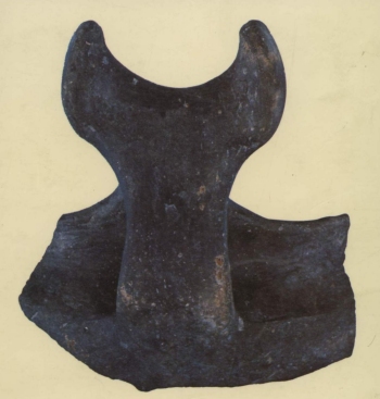 Ansa cornuta dal sito dellet del Bronzo dei Verri di Pilastri (Bondeno-FE). Archivio SBAER
