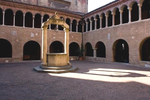 Bologna. Santo Stefano
