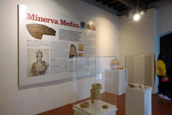 la mostra di Sassuolo