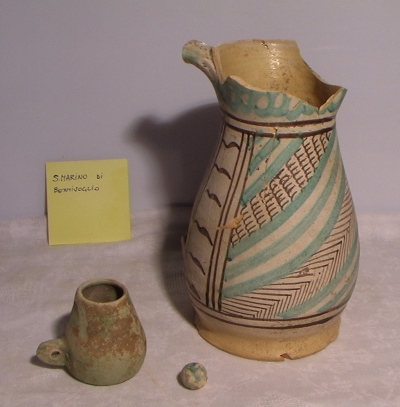 Boccale in maiolica arcaica di et post-antica rinvenuto negli scavi delle vasche di espansione Navile