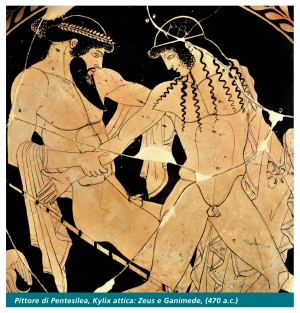 Zeus rapisce Ganimede. Zeus trattiene saldamente Ganimede che sta fuggendo verso destra; un gallo si aggrappa alla clamide del giovanetto che gli  scivolata dietro le spalle. Pittore di Pentesilea. 470 a.C. Kylix attica a figure rosse, Tomba 212B di Valle Pega. Museo Archeologico Nazionale di Ferrara